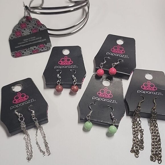 Paparazzi Jewelry Lot 5 Earrings 1 Bracelet - Picture 1 of 4